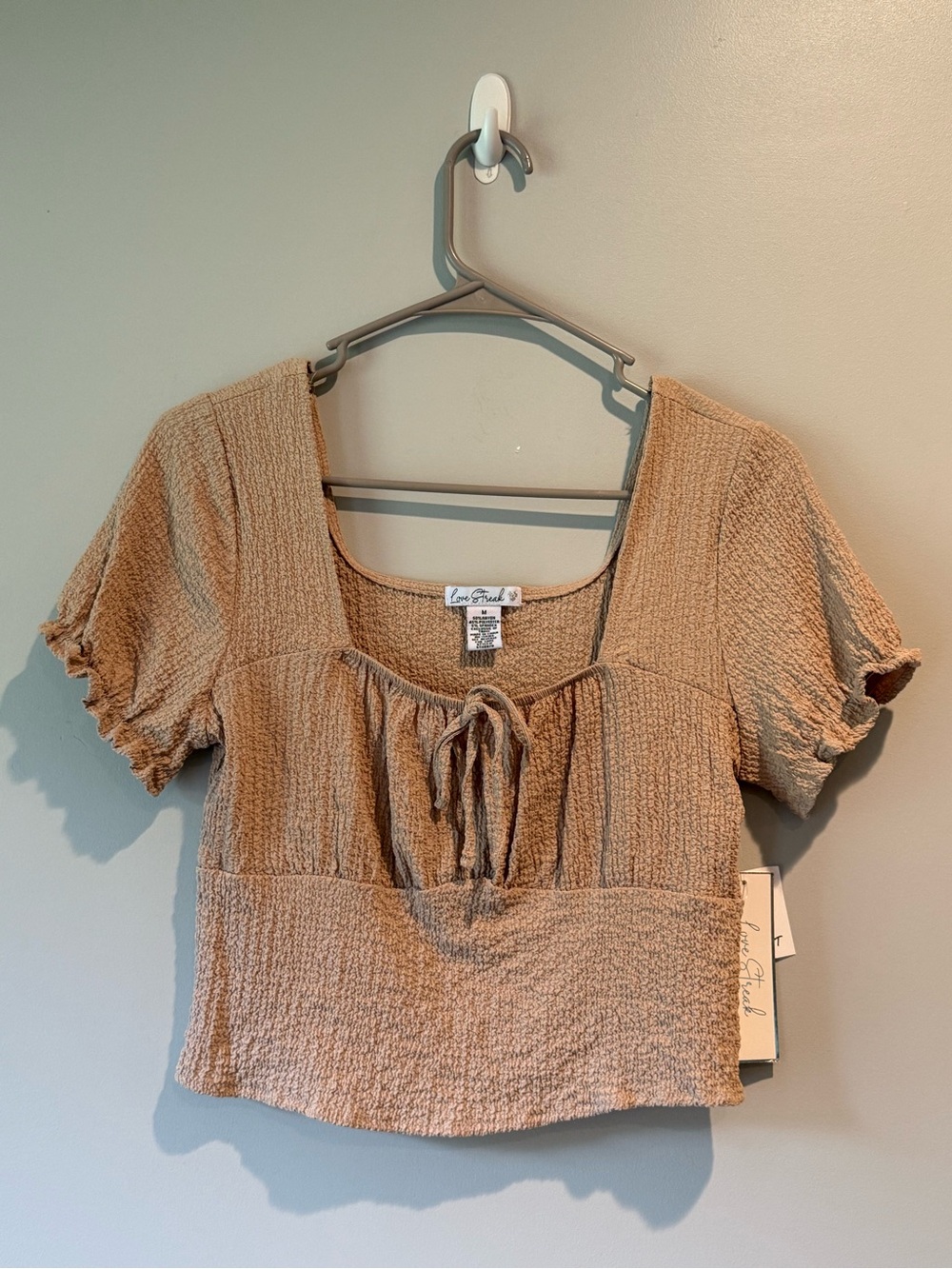 **FINAL PRICE**  Women’s ‘LoveStreak’ crop top